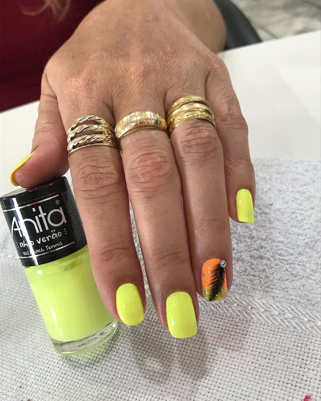 Identidade visual Tati Kerppers